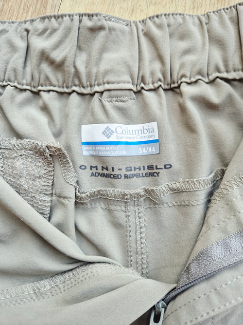 Columbia Omni-Shield Men's Hiking Shorts W34 Beige Outdoor Walking Cargo Shorts